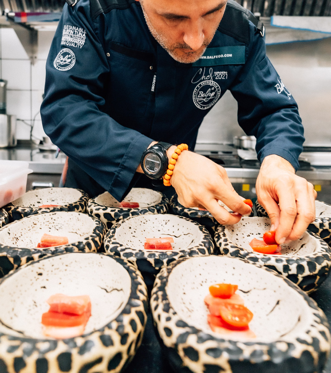 4 manos chef enrique medina de rte apicius con Yoko Hashei Valencia Culinary Festival 2022